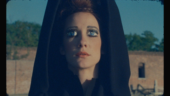 Sara Tirelli. Cassandra, 16 mm, 4’19’’, color, sound, experimental video, still from video, 2017