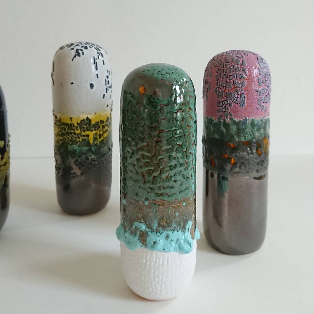 Karin Östberg, Kapslar