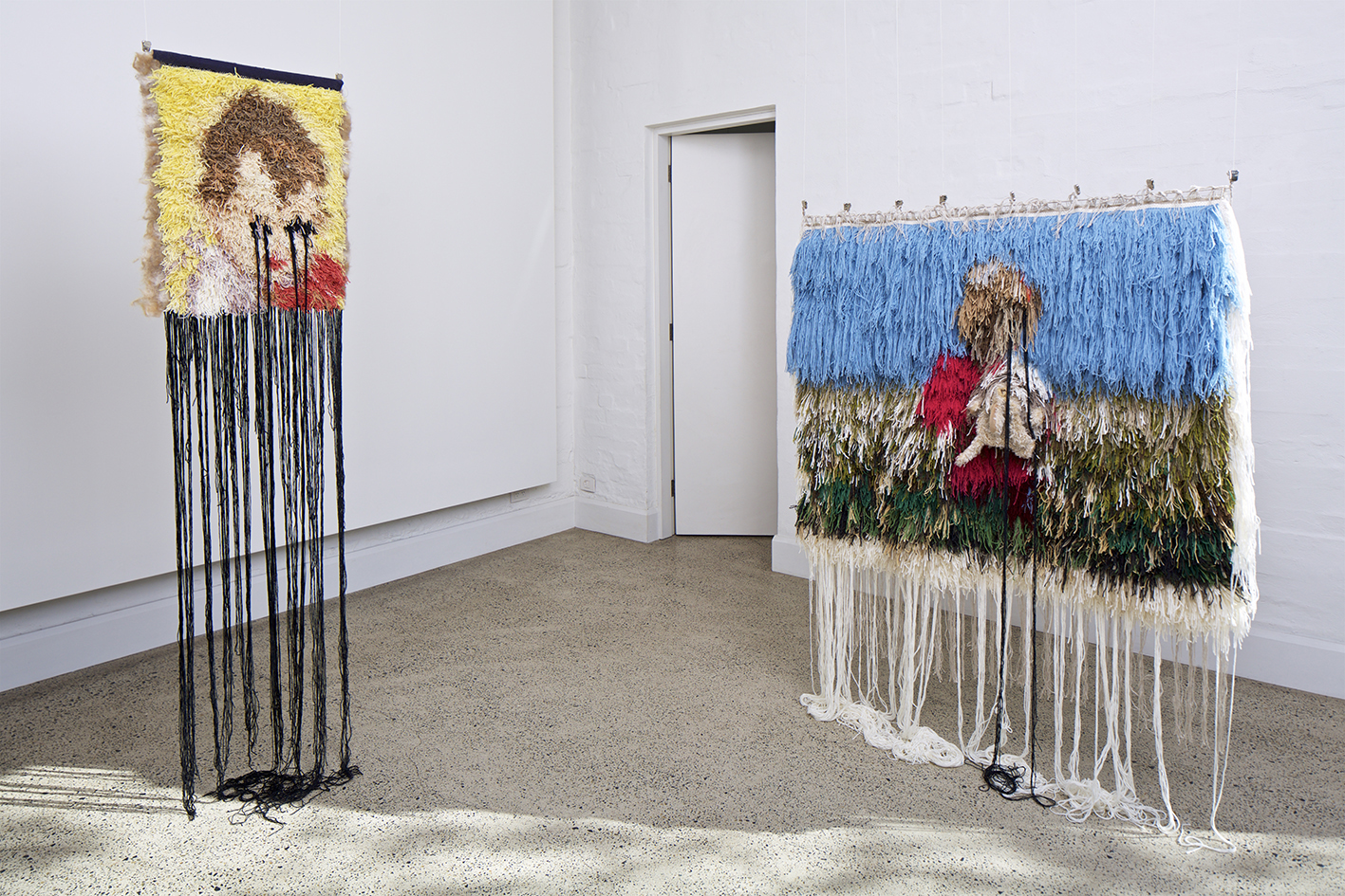 Emelie Röndahl, Weaving Labour, Barometer Gallery, Sydney, Sydney Craft Week, 2017. Handvävd rya, ull på linvarp. Foto: Ian Hobbs