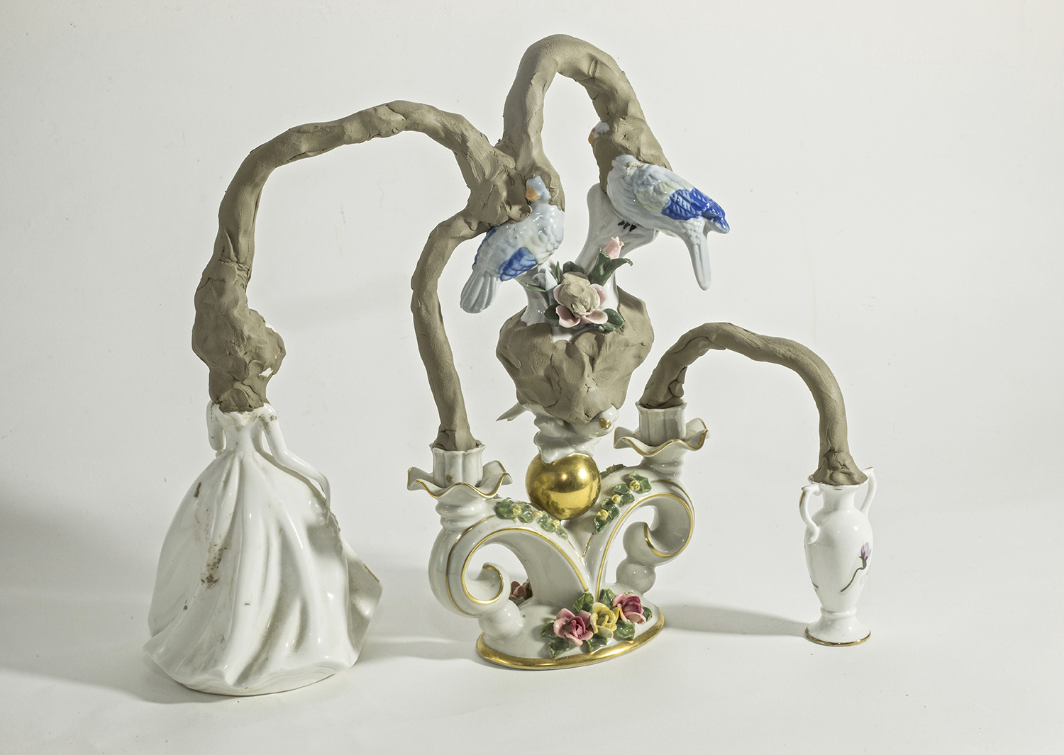 Tekla Bergman Fröberg, Signaler från ett hål under himlen, ca 45x60x20cm. 2020.