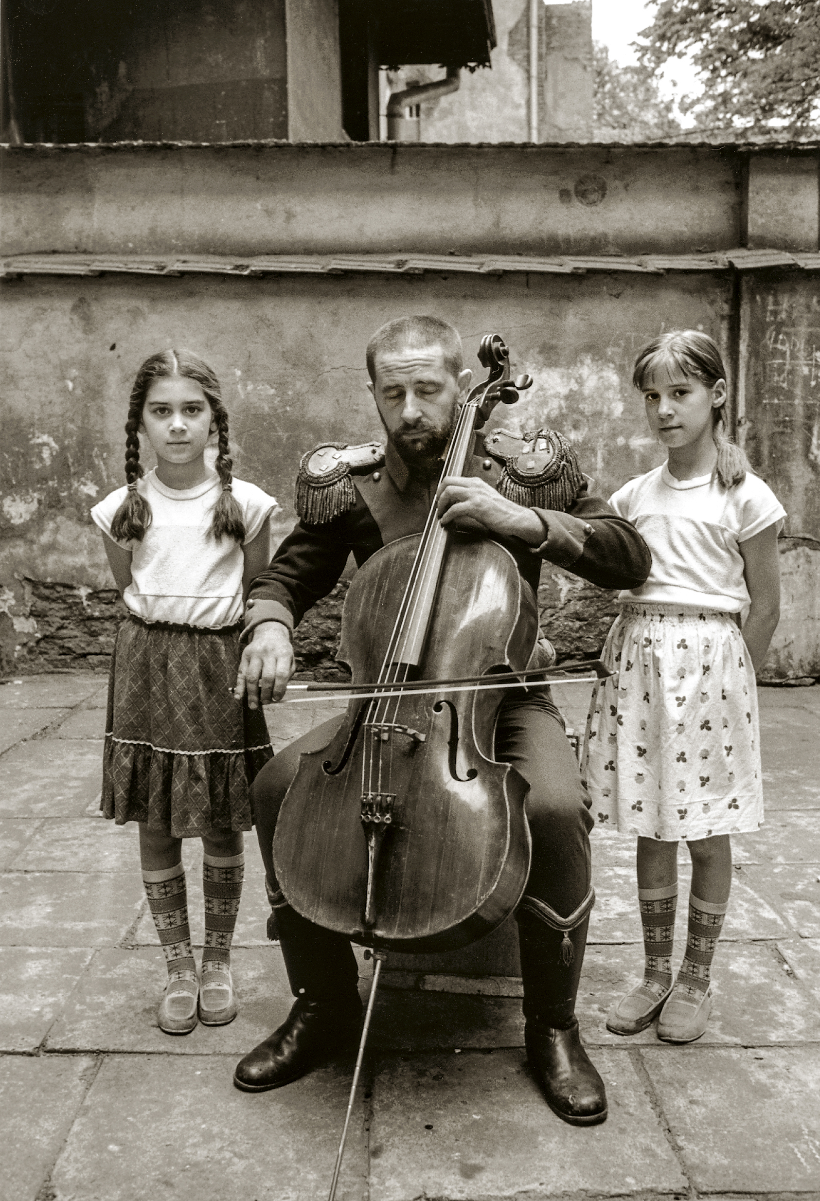 Joanna Helander, Cellisten och tvillingarna