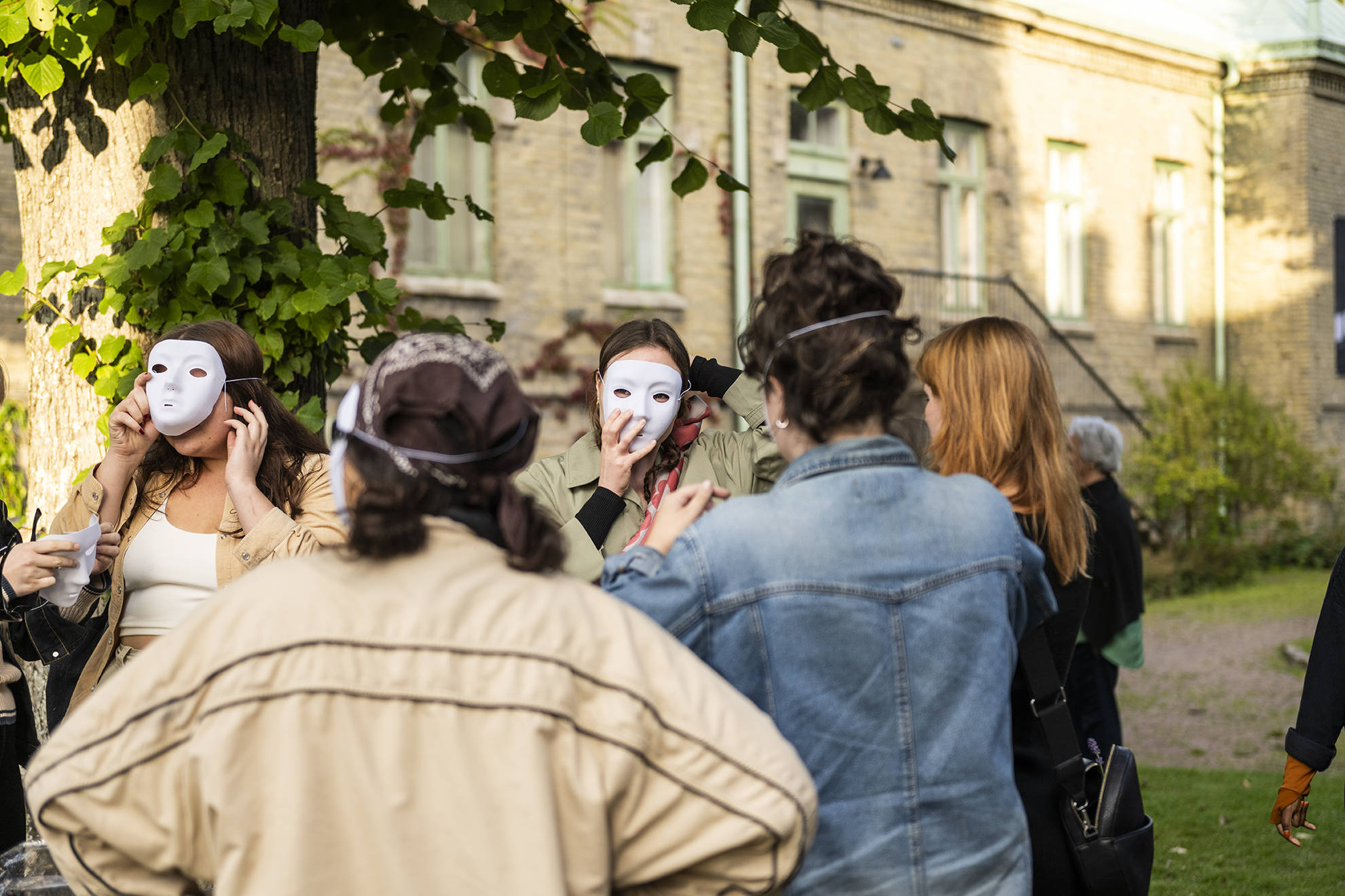 The Writings on the Wall - Azad Larki. Foto: Ellika Henrikson