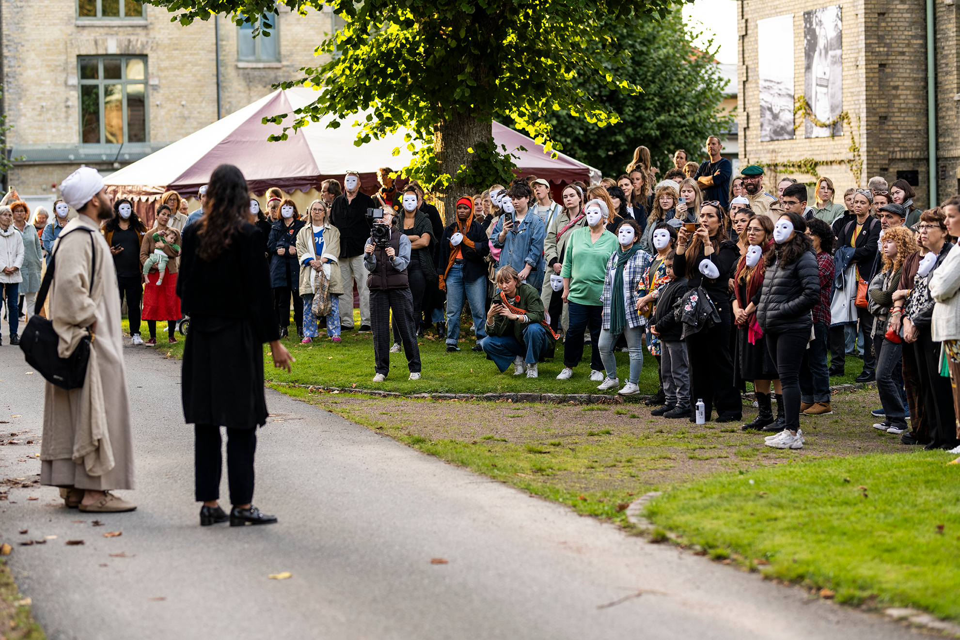 The Writings on the Wall - Azad Larki. Foto: Ellika Henrikson