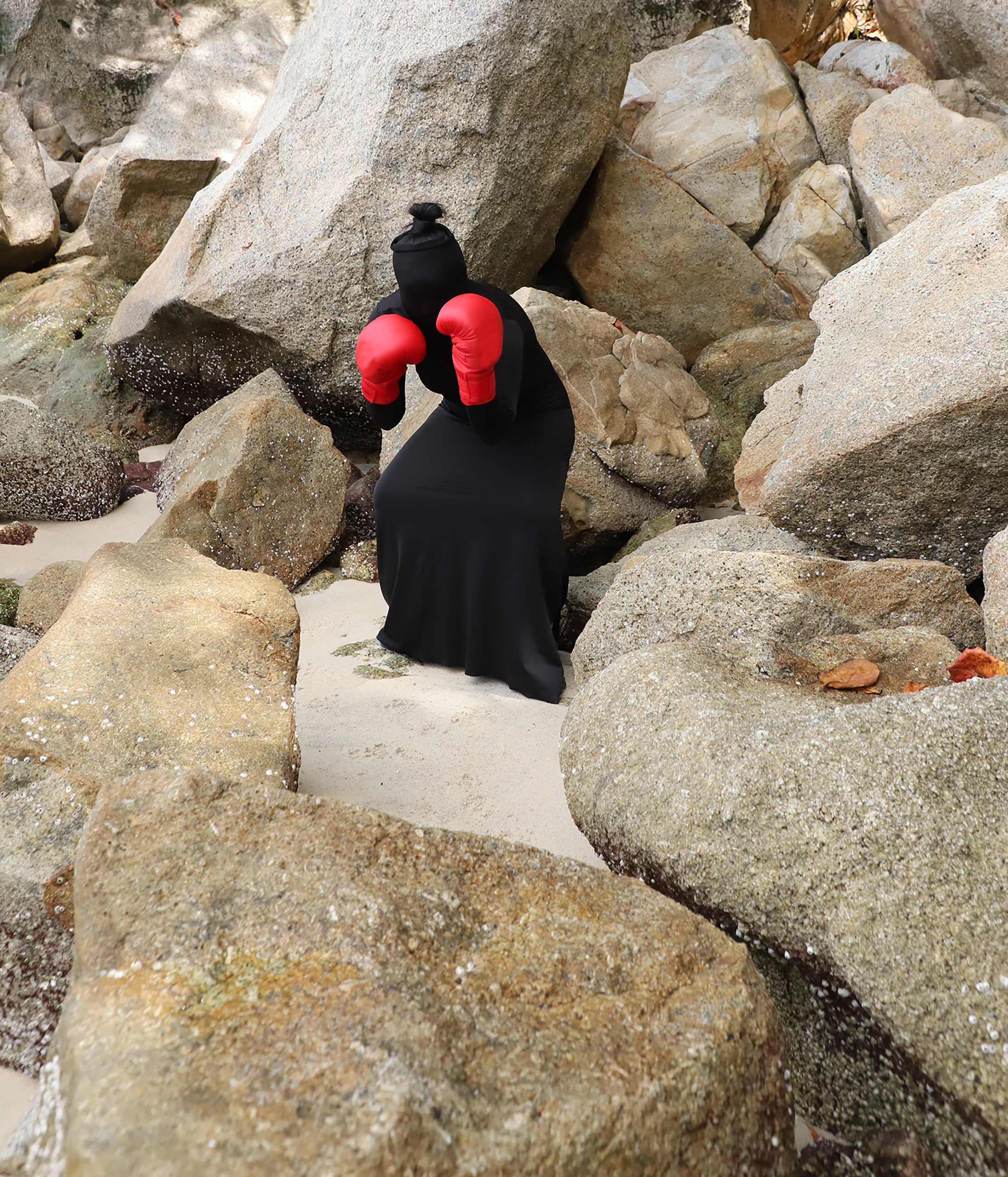 Sit inside the knot 2025 2 at ViVA Art Action Montreal credit to Manoushka Larouche