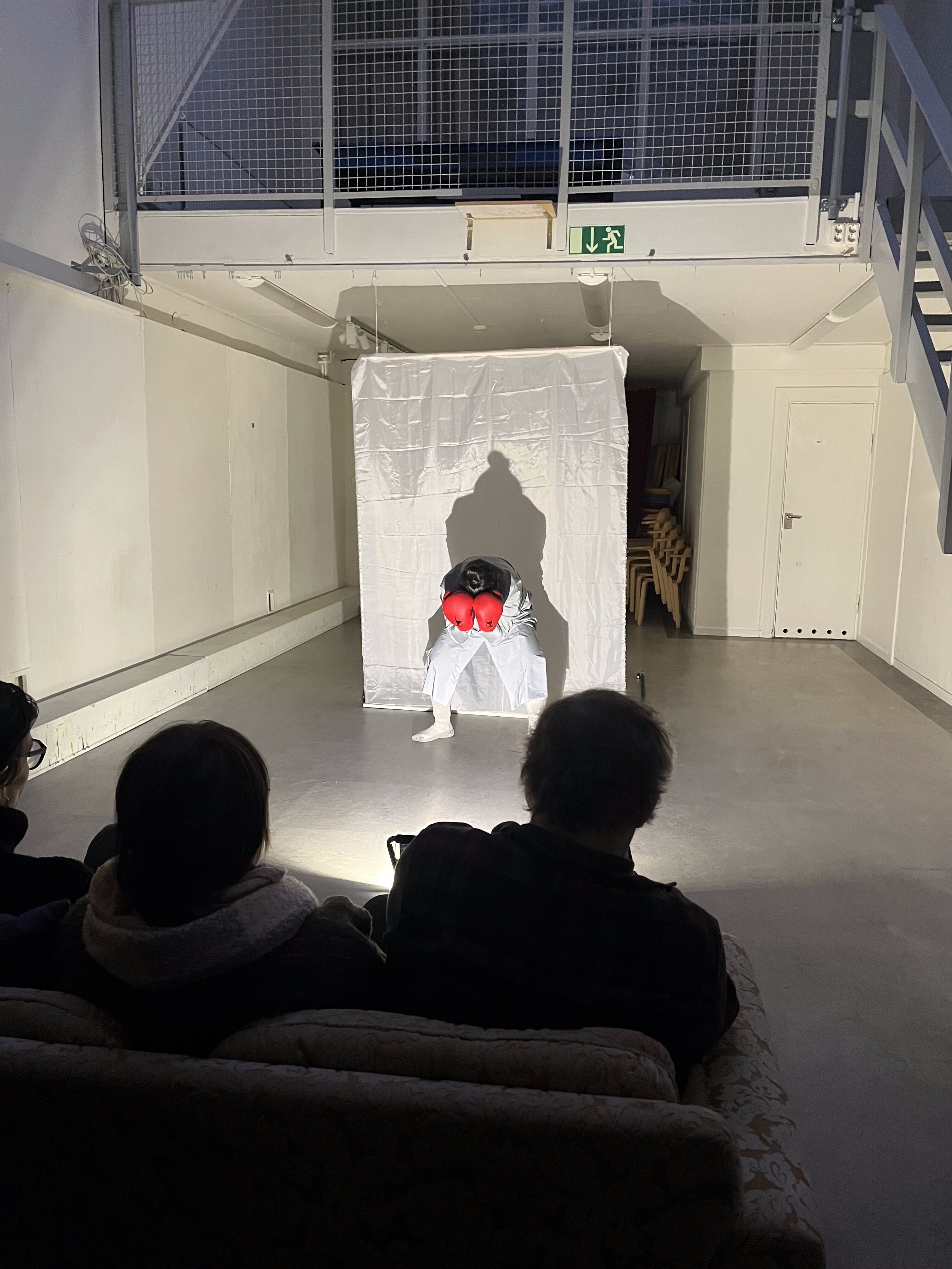 Chuyia Chia - Performance. 