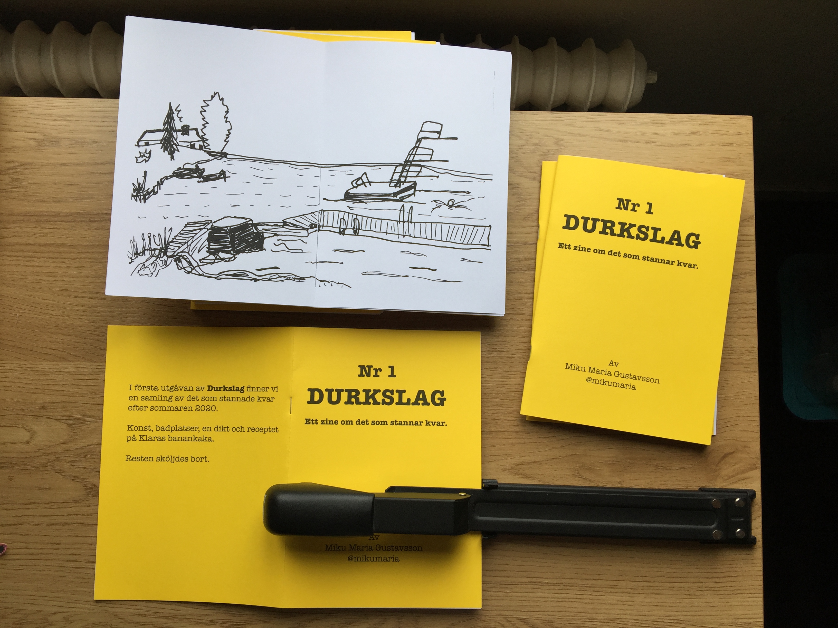 Fanzinet Durkslag med en teckning av sommarens badplats i Dals Långed.